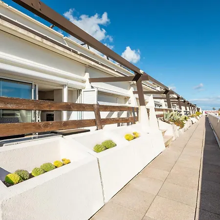 La Douce Folie De Lujo Con Terraza En Pueblo Naturista Сasa de vacaciones *