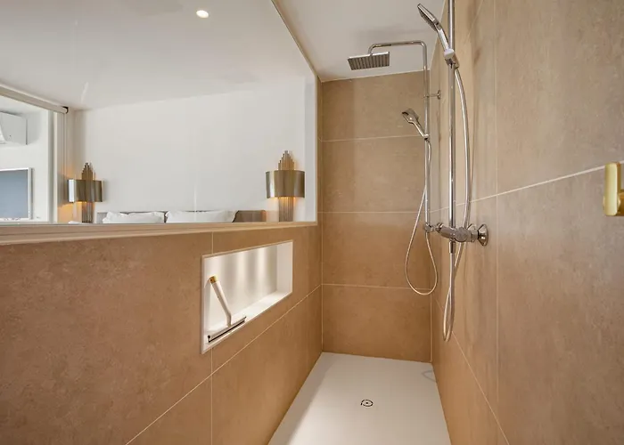 Будинок відпочинку La Douce Folie Luxury With Terrace In Naturist Village *